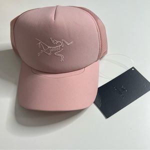 arcteryx pink hat
